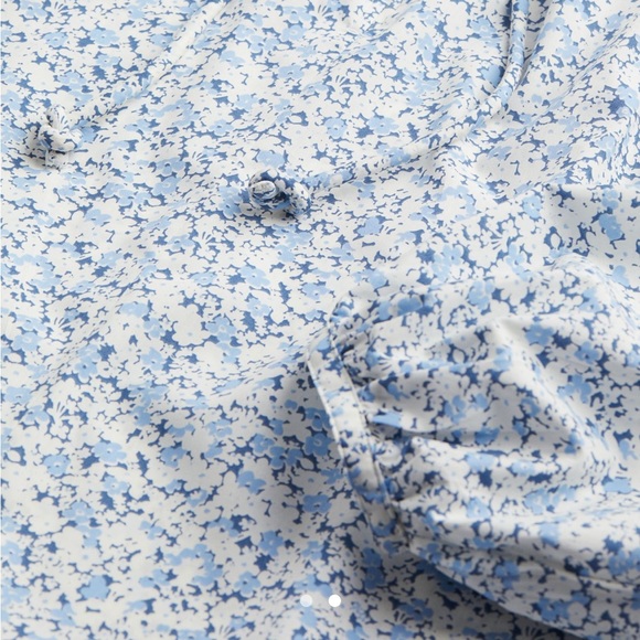 H&M cotton balloon-sleeved blouse NWT - Picture 2 of 2